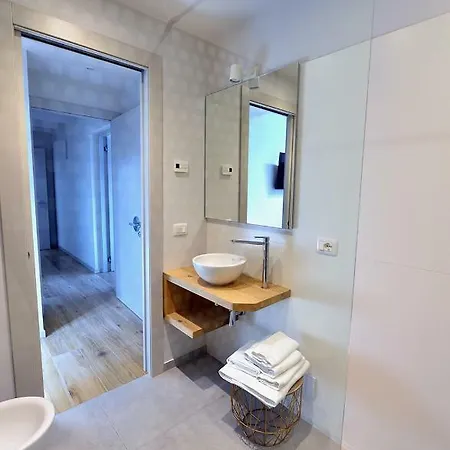 Tiamo Modern Design Guest House Ronchi Dei Legionari Exterior photo